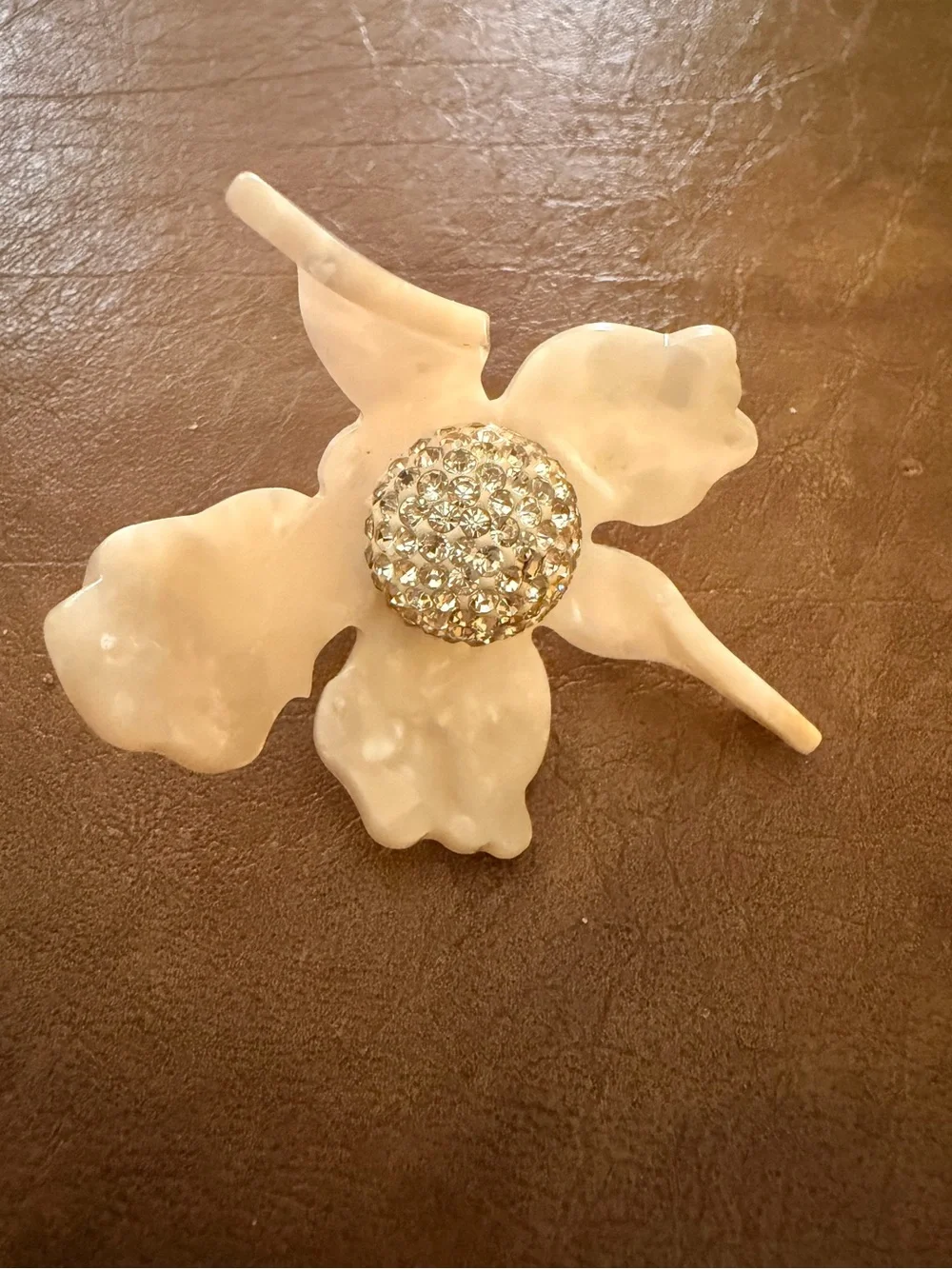 Lele Sadoughi Crystal Lily Pearl Floral Statement Ring Size 8